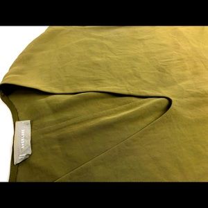 Everlane Japanese Goweave V Neck Tee